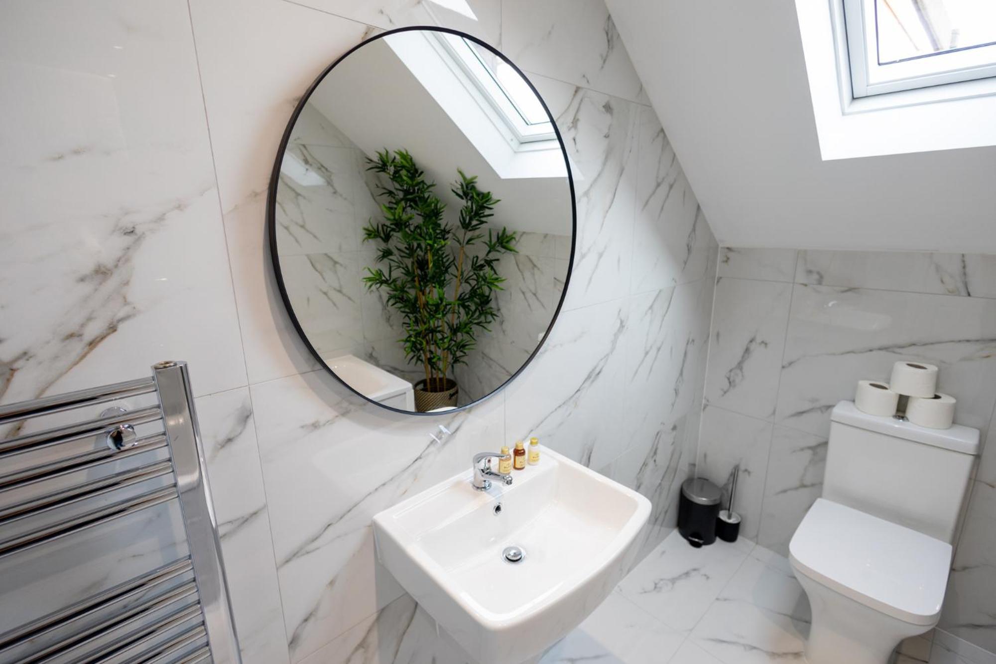 Contemporary 3Br Flat In Watford Apartment Luaran gambar