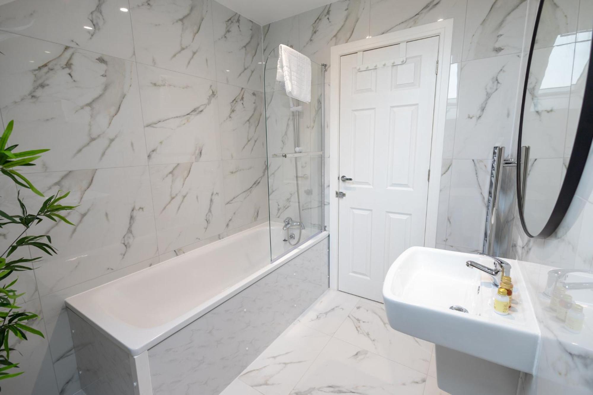 Contemporary 3Br Flat In Watford Apartment Luaran gambar